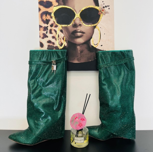 Ladies rhinestone boots - Picture 3 of 3